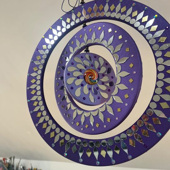 Saules ķērājs ar 3 apļiem violets