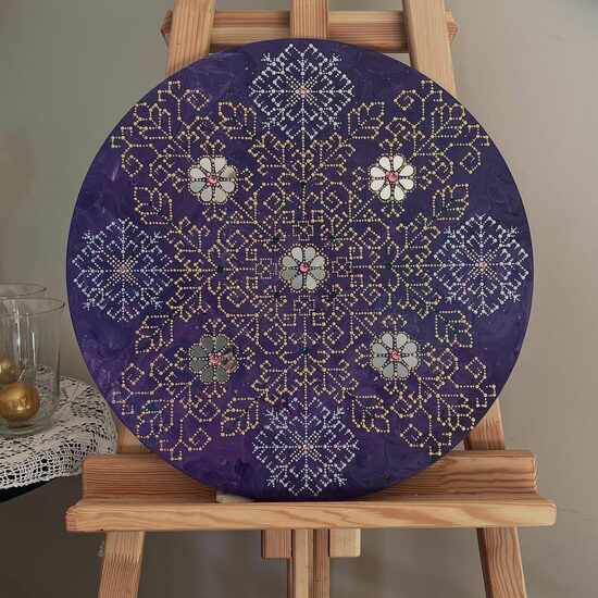 Violeta mandala "Latvju raksti"